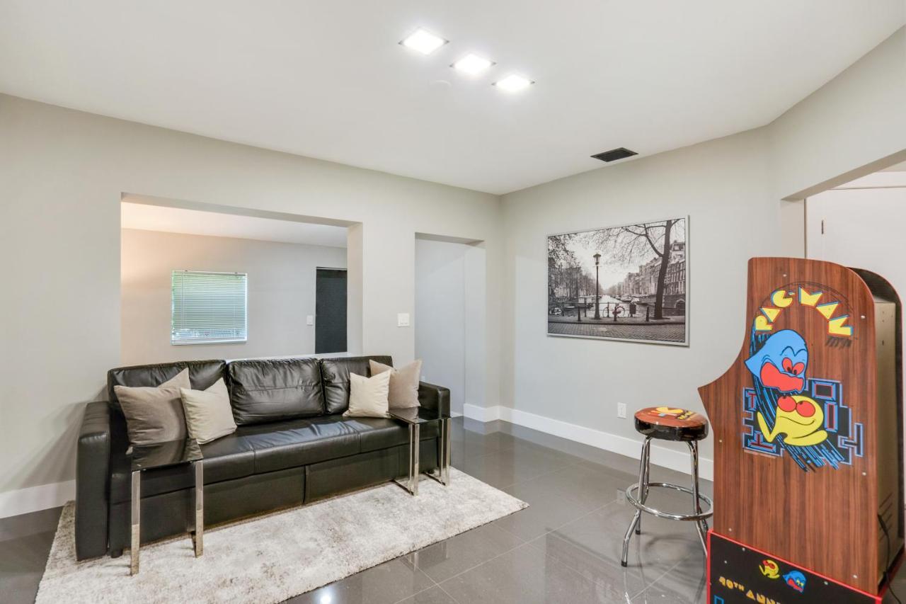 Luxury Chill Close To: South Beach/airport/wynwood/design District/4 Free Gated Parking Casa de férias Miami