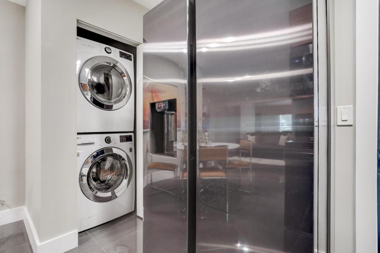 Luxury Chill Close To: South Beach/airport/wynwood/design District/4 Free Gated Parking Casa de férias Miami